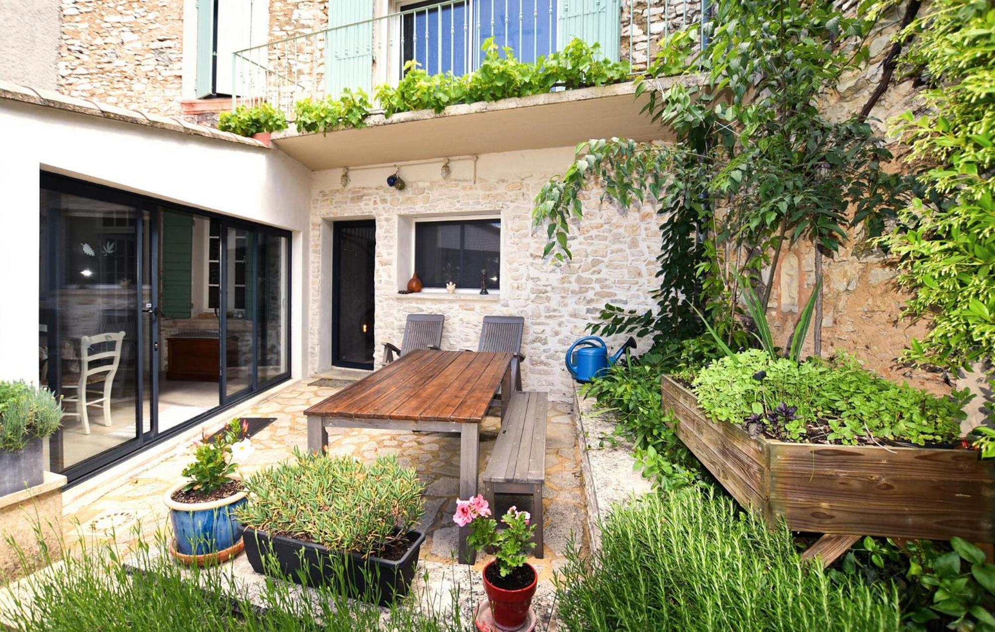 2 Bedroom Gorgeous Home In Villes-Sur-Auzon Buitenkant foto
