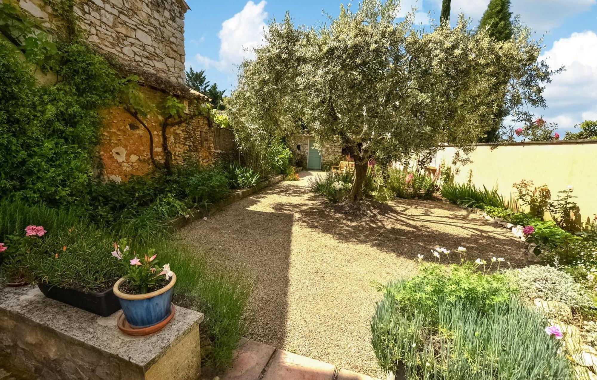 2 Bedroom Gorgeous Home In Villes-Sur-Auzon Buitenkant foto