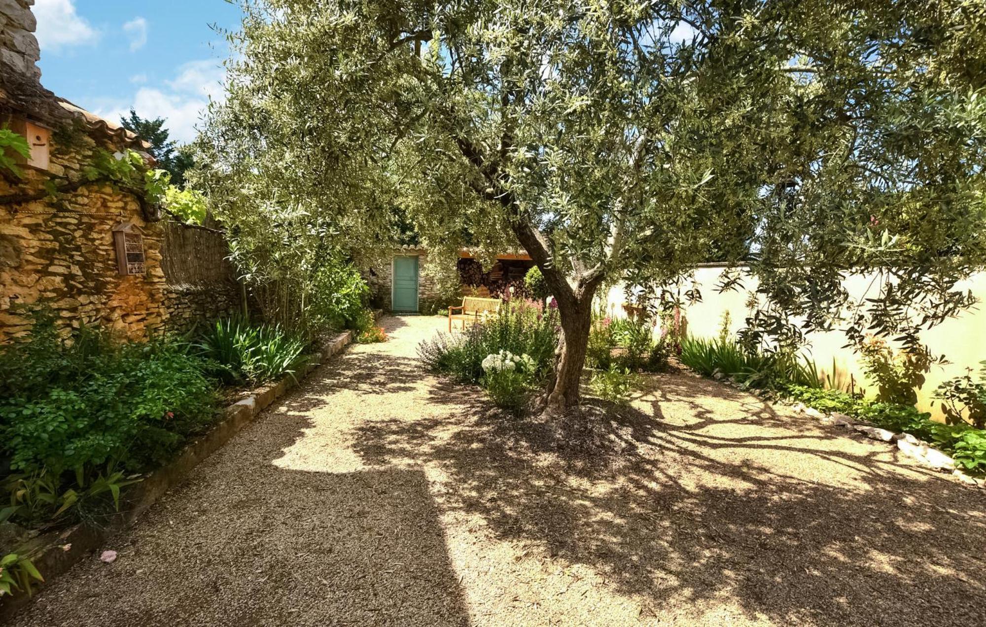 2 Bedroom Gorgeous Home In Villes-Sur-Auzon Buitenkant foto