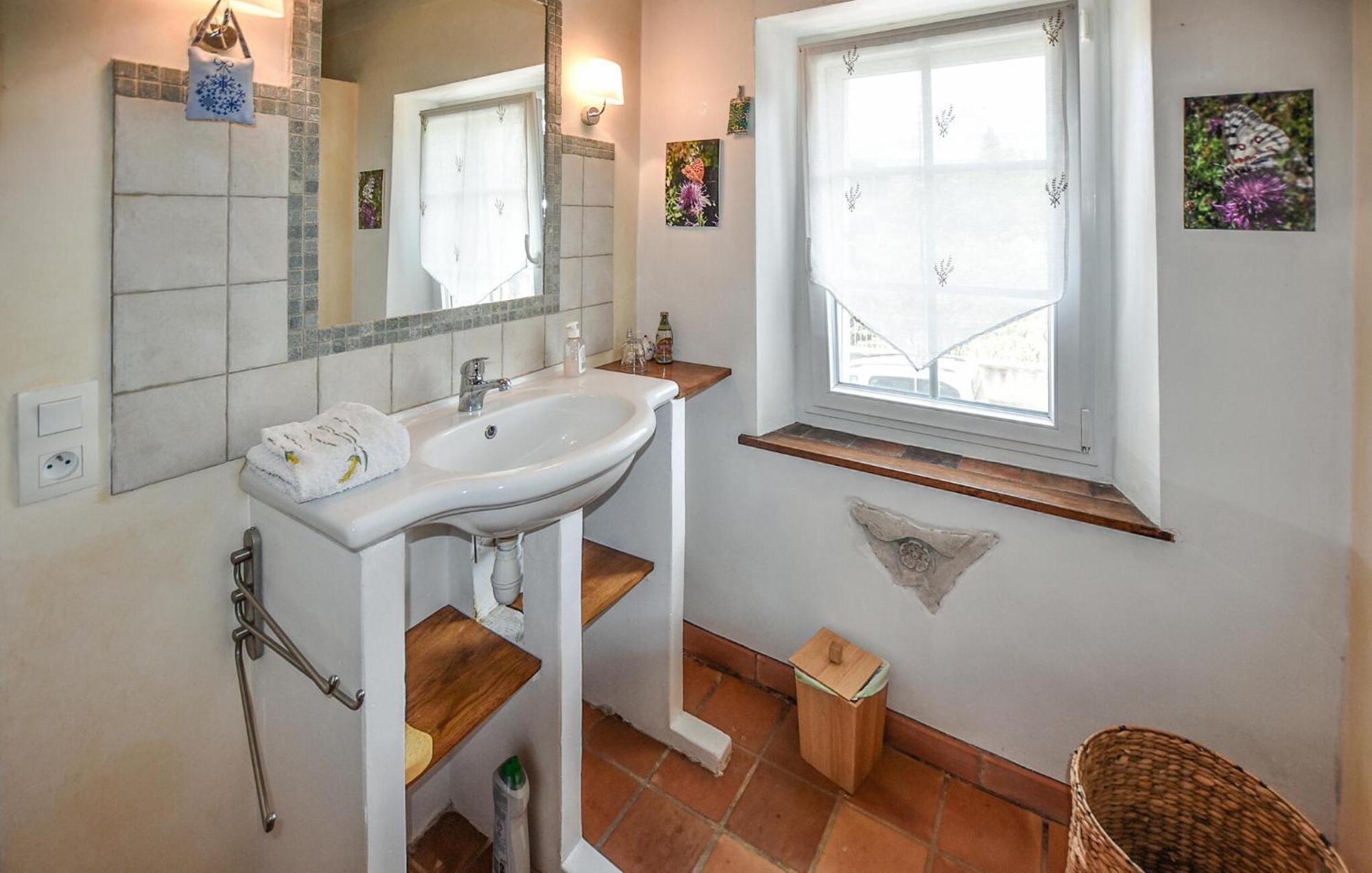 2 Bedroom Gorgeous Home In Villes-Sur-Auzon Buitenkant foto