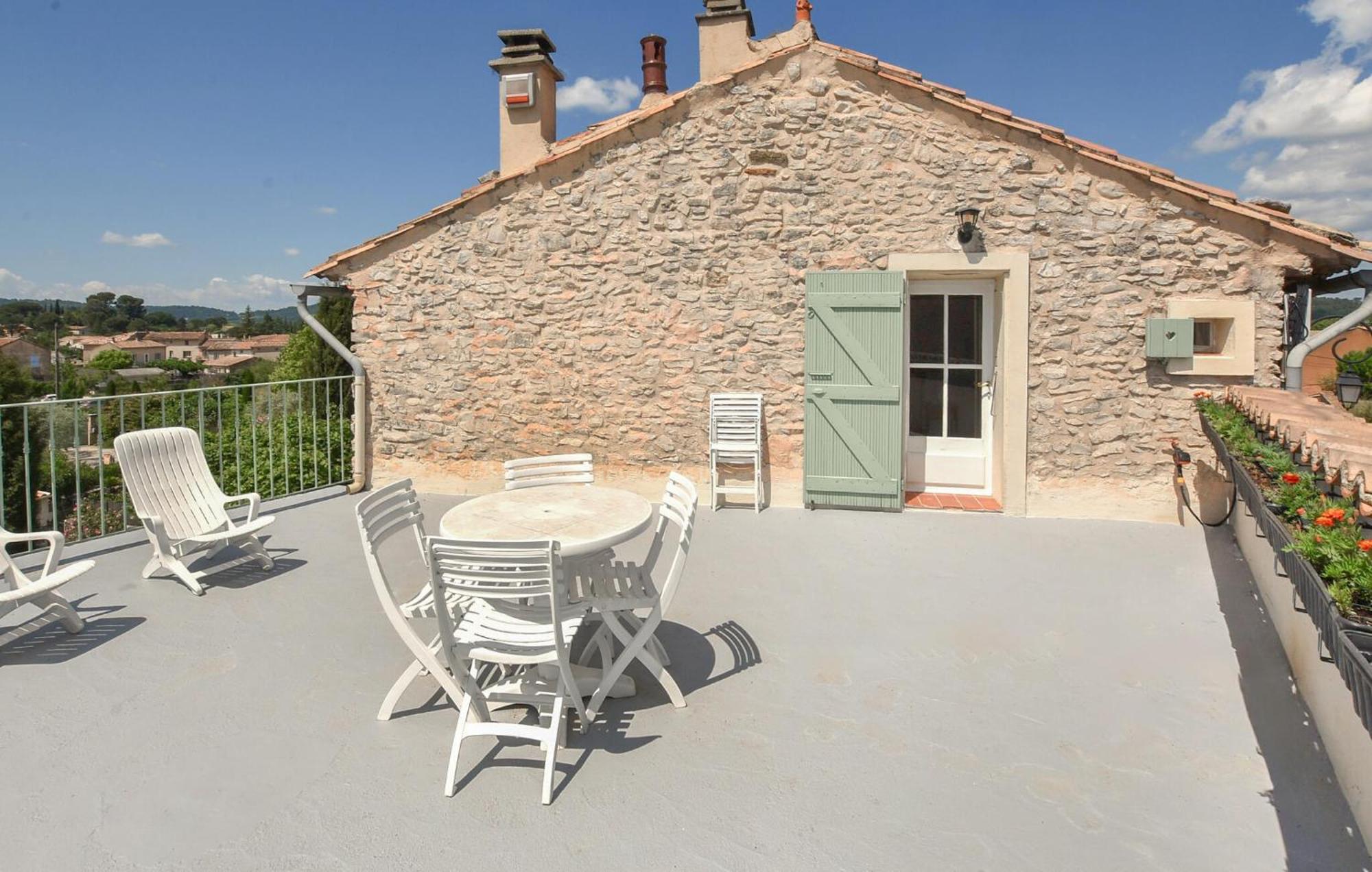 2 Bedroom Gorgeous Home In Villes-Sur-Auzon Buitenkant foto